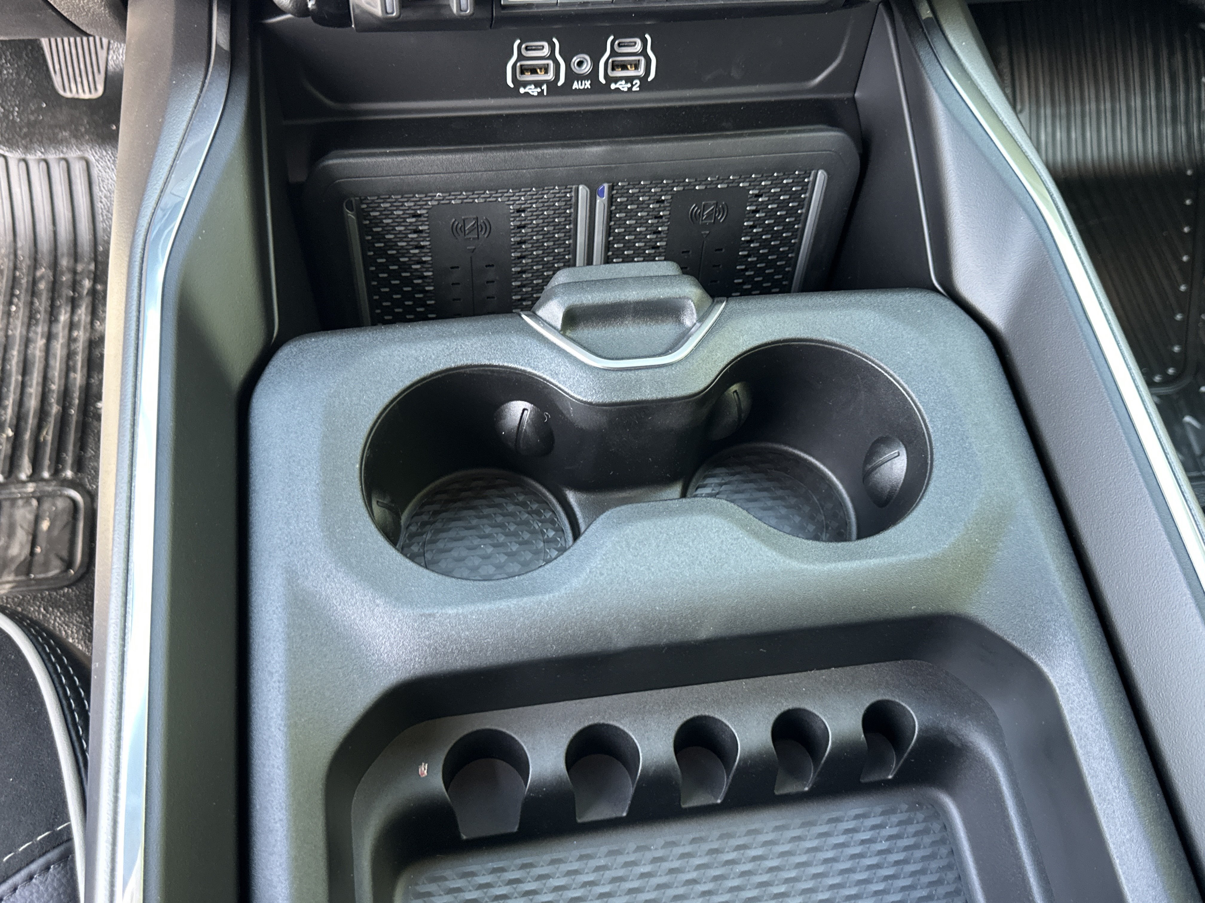 New 2027 RAM 5500 4x4 Crew Cab image 6