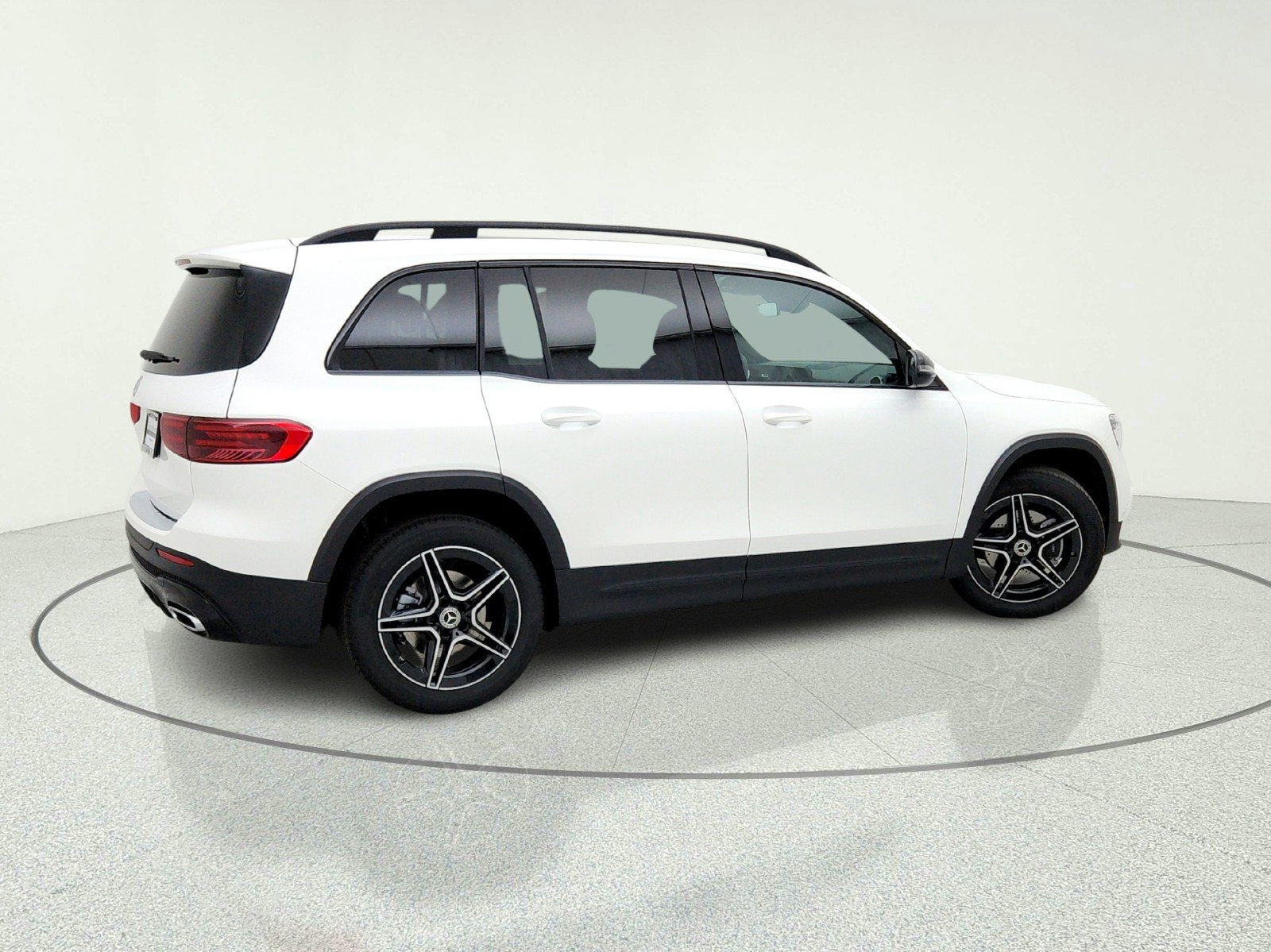 New 2026 Mercedes-Benz GLB 250 image 8