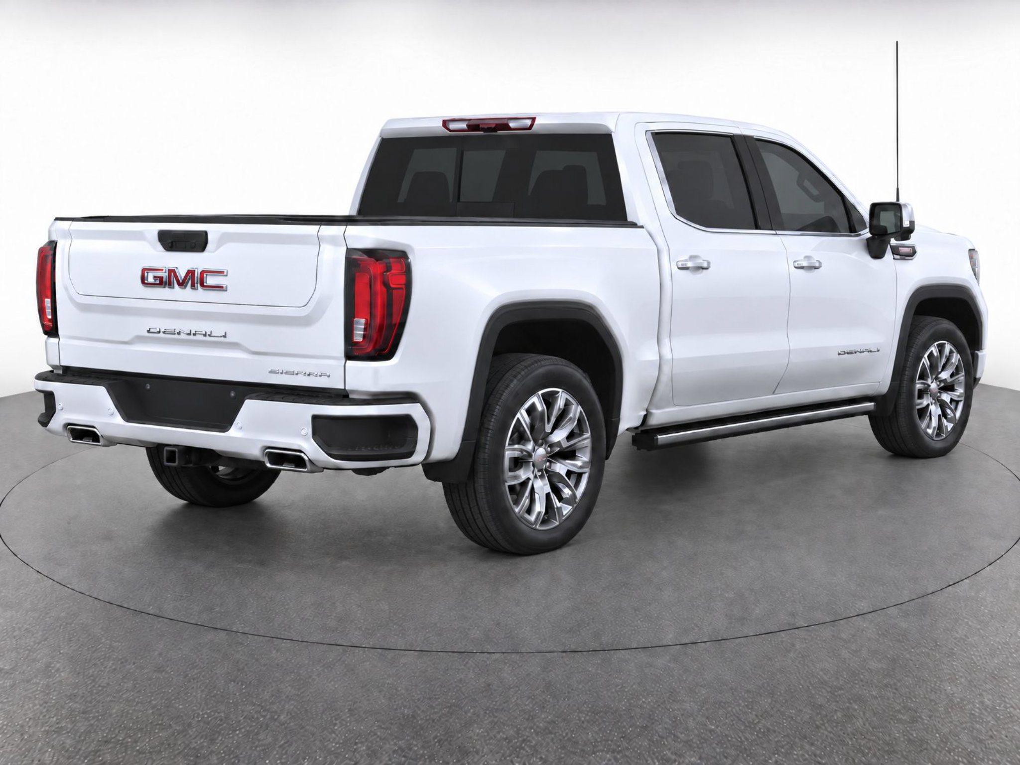 Used 2023 GMC Sierra 1500 Denali w/ Denali Reserve Package AWD/4WD image 4