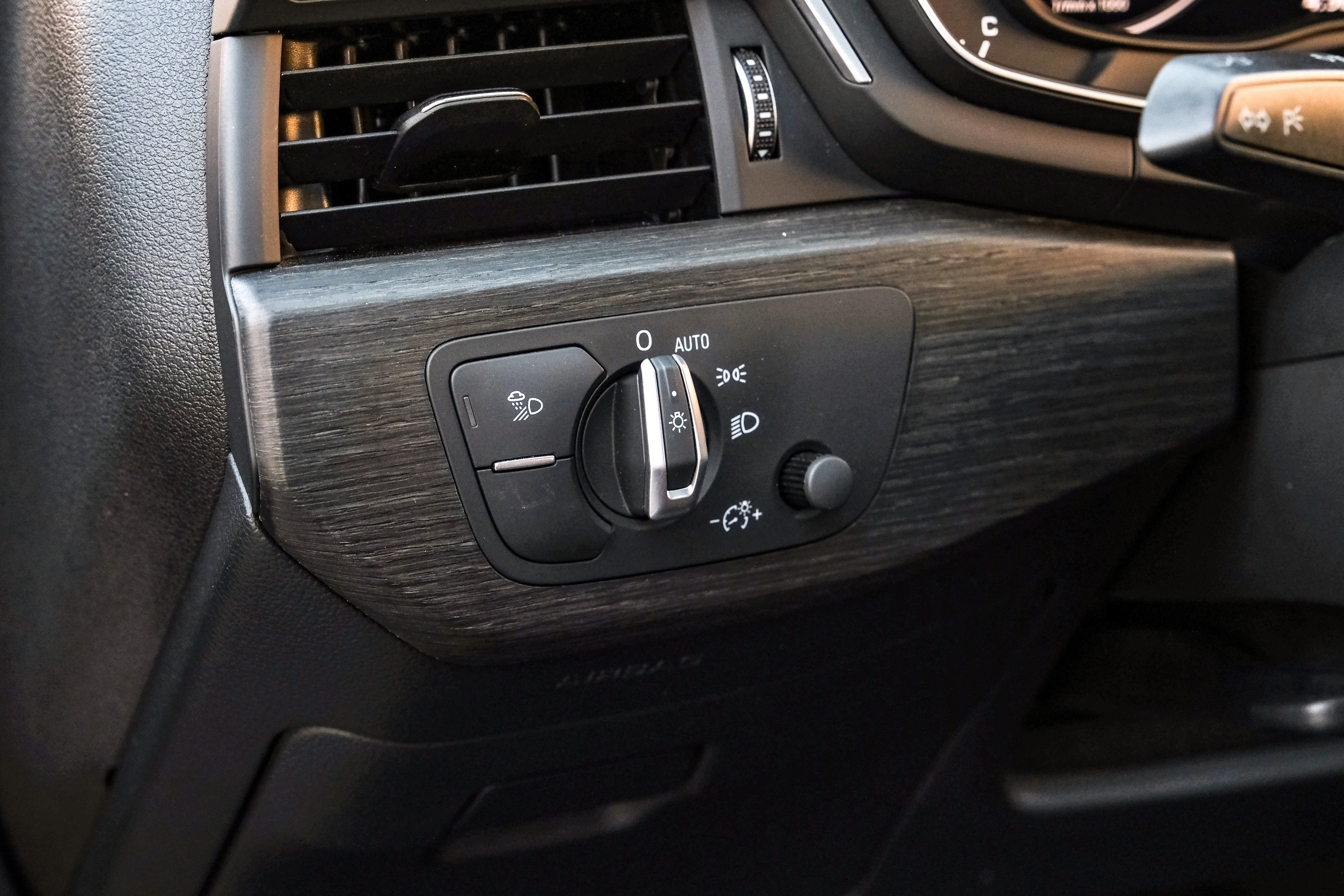 Used 2018 Audi A4 2.0T Ultra Premium Plus w/ Premium Plus Package image 26