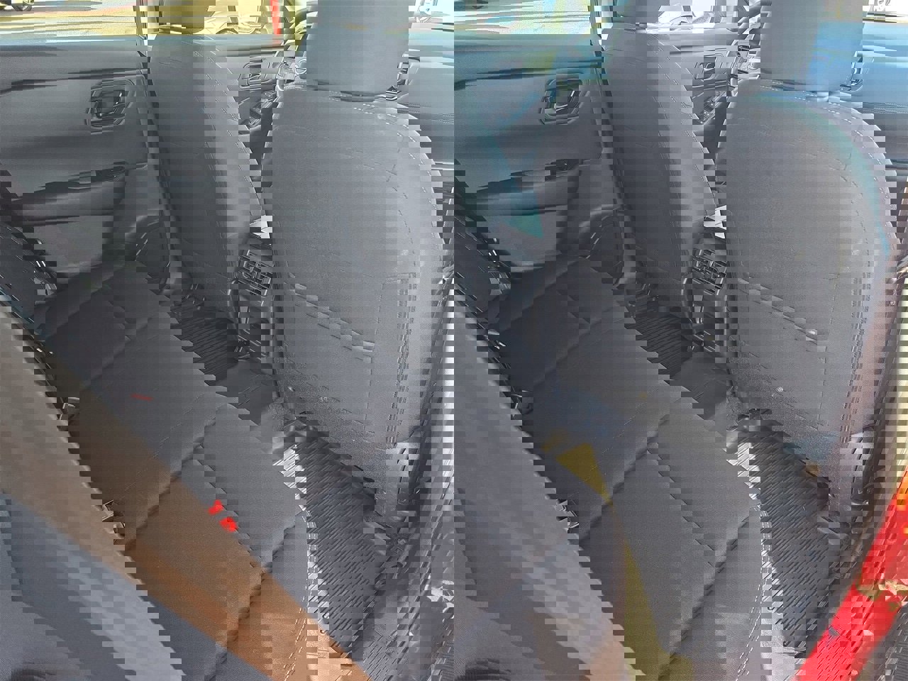 Used 2025 Nissan Rogue S image 11