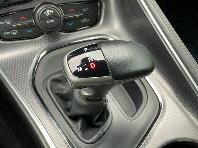 Used 2016 Dodge Challenger SRT Hellcat image 40