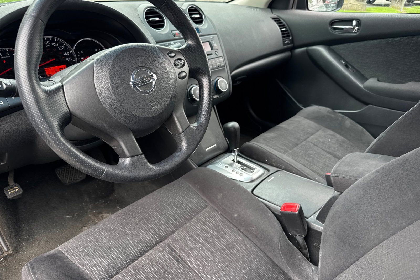 Used 2011 Nissan Altima 2.5 S FWD image 7