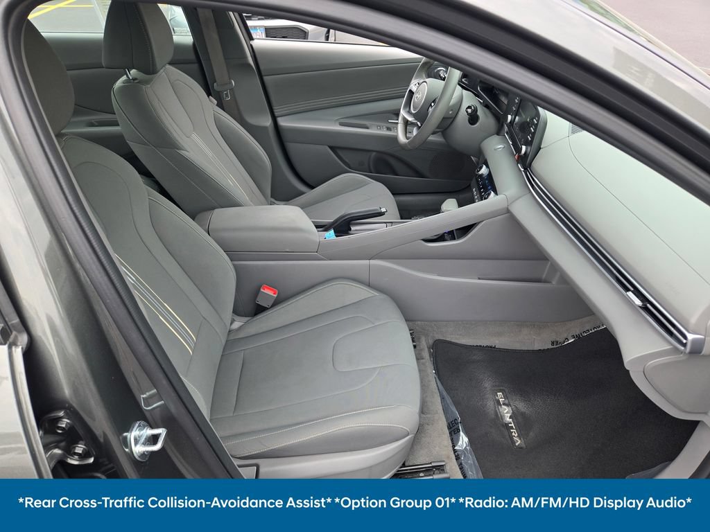 Certified 2025 Hyundai Elantra Sport w/ Cargo Package FWD image 8