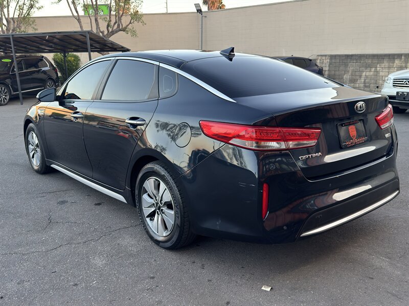 Used 2018 Kia Optima Premium w/ Convenience Package FWD image 13