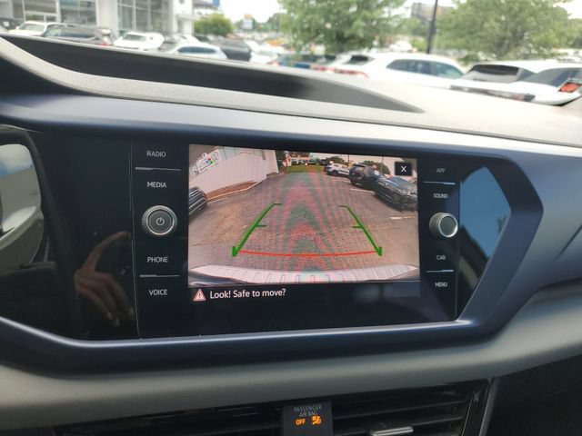 Certified 2023 Volkswagen Taos SE w/ Panoramic Sunroof Package FWD image 31
