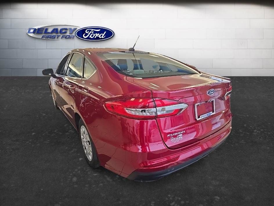 Used 2019 Ford Fusion S image 5
