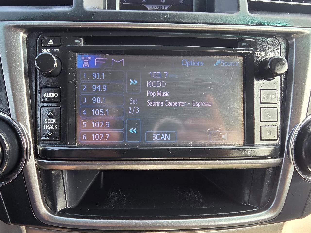 Used 2013 Toyota Highlander Plus image 21