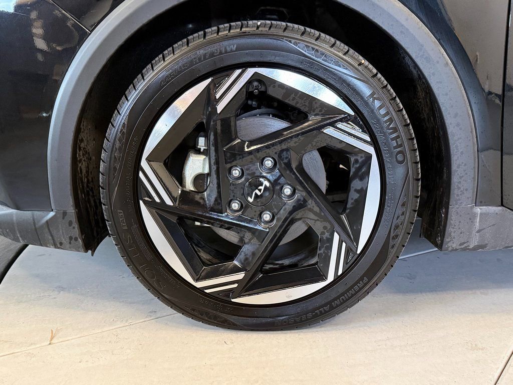 Used 2025 Kia K4 EX image 27