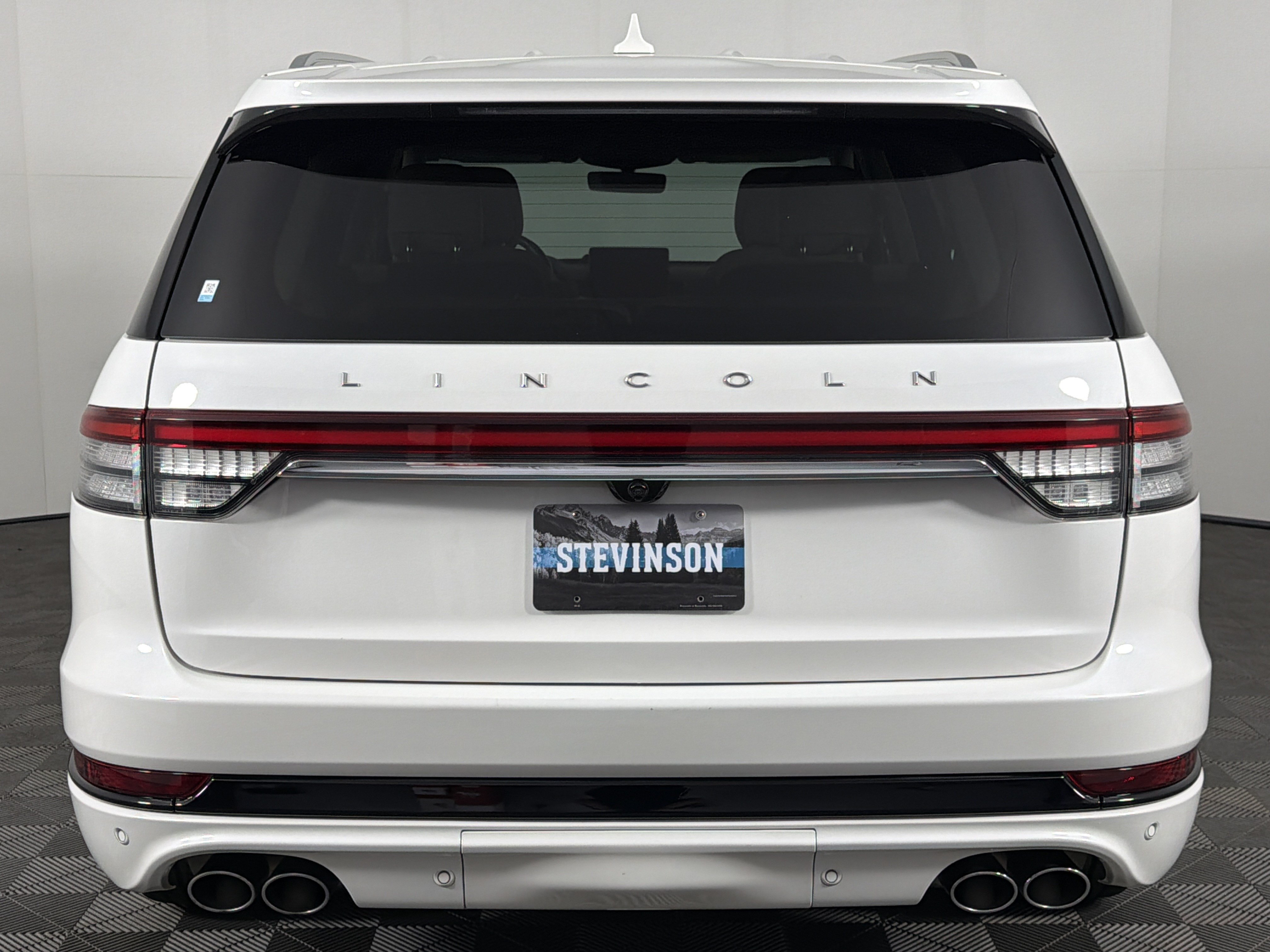 Used 2020 Lincoln Aviator Grand Touring w/ Elements Package Plus AWD/4WD image 31