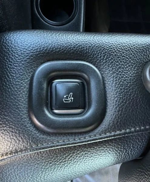Used 2017 Mercedes-Benz GLS 450 4MATIC image 35
