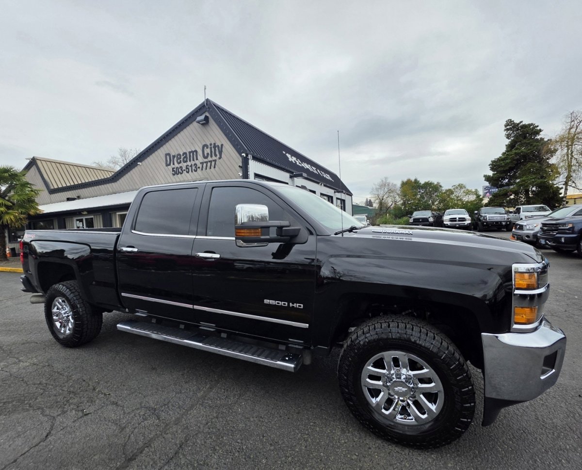 Used 2016 Chevrolet Silverado 2500 LTZ w/ LTZ Plus Package AWD/4WD image 3