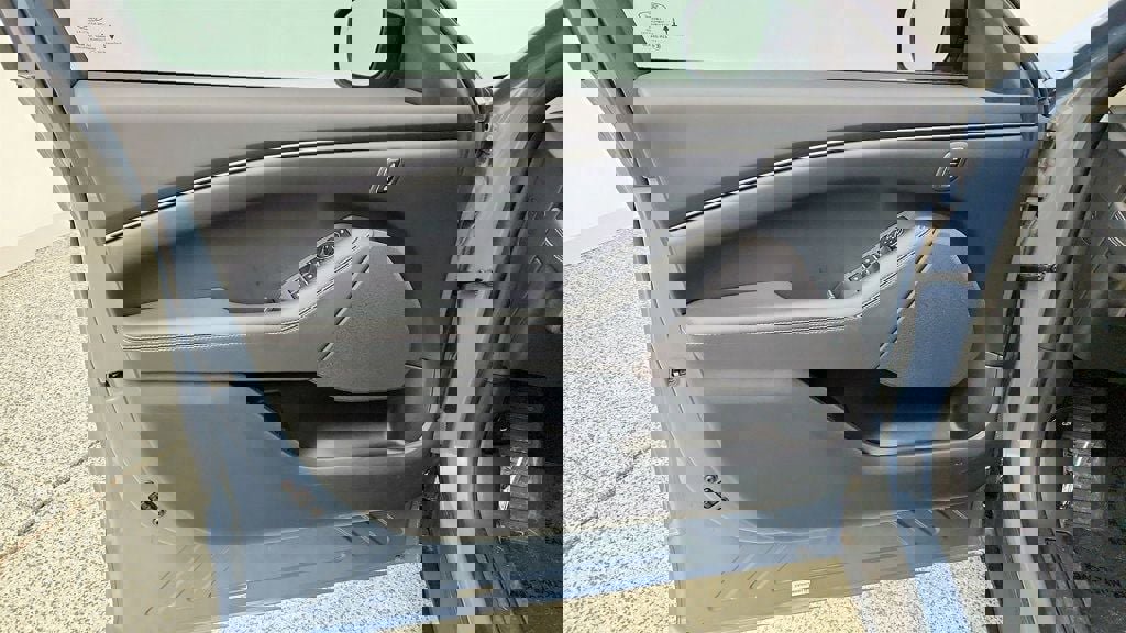 Used 2024 Ford Mustang Mach-E Select image 10