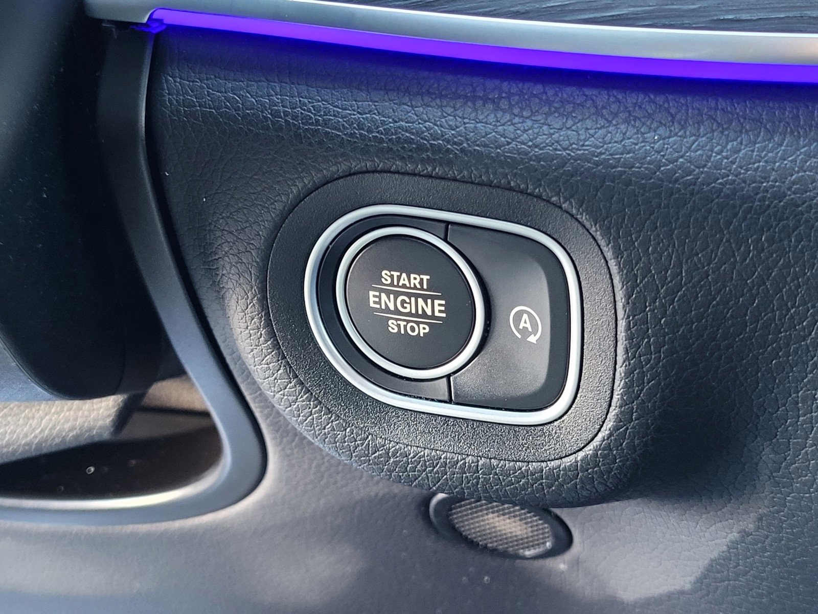 Used 2024 Mercedes-Benz GLS 450 4MATIC image 25