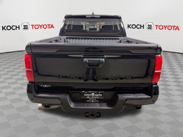 Certified 2025 Toyota Tacoma TRD Sport w/ TRD Sport Upgrade Package AWD/4WD image 7