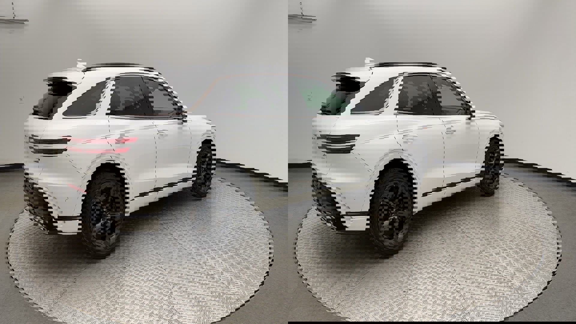 Certified 2026 Genesis GV70 3.5T Sport Prestige image 2