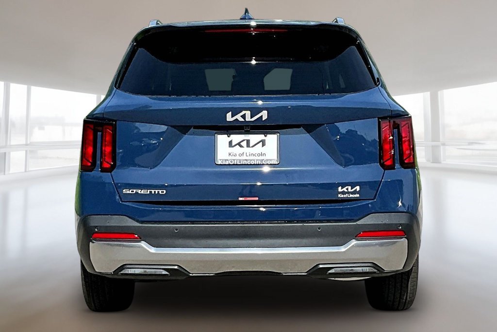 New 2026 Kia Sorento S w/ S Panoramic Sunroof Package FWD image 4