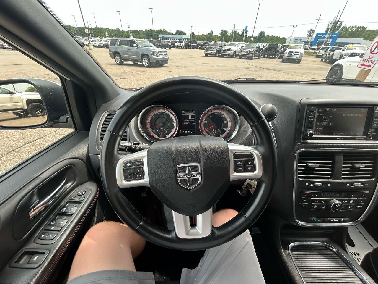 Used 2018 Dodge Grand Caravan GT FWD image 27