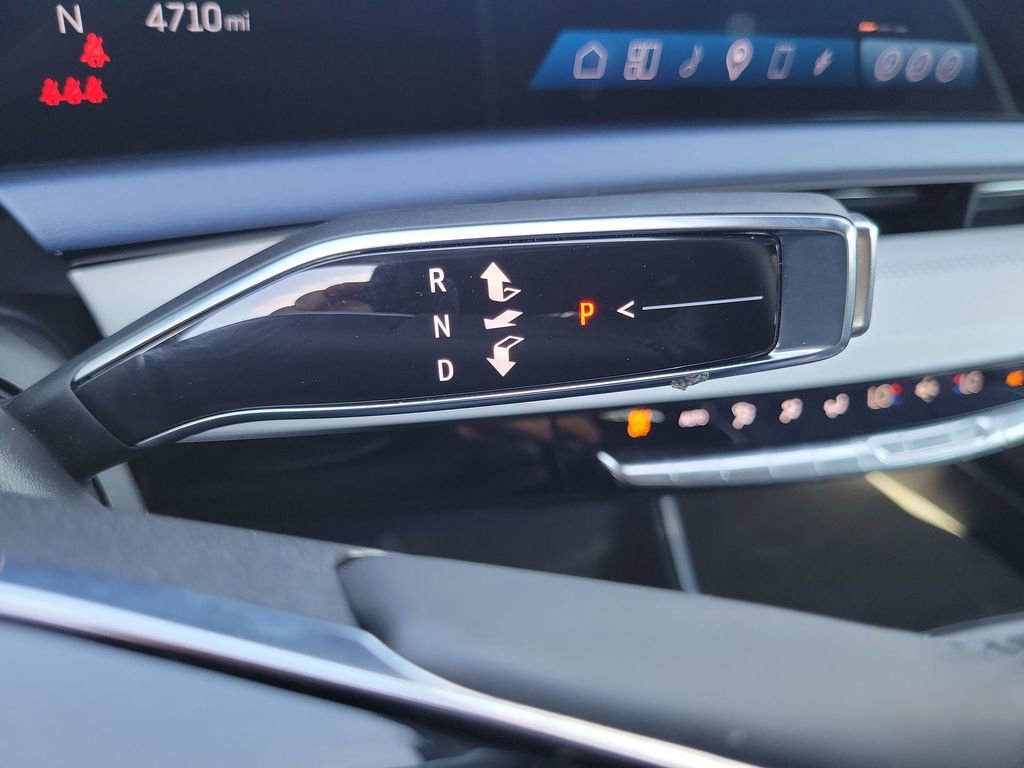 Certified 2025 Cadillac Optiq Sport 2 image 14