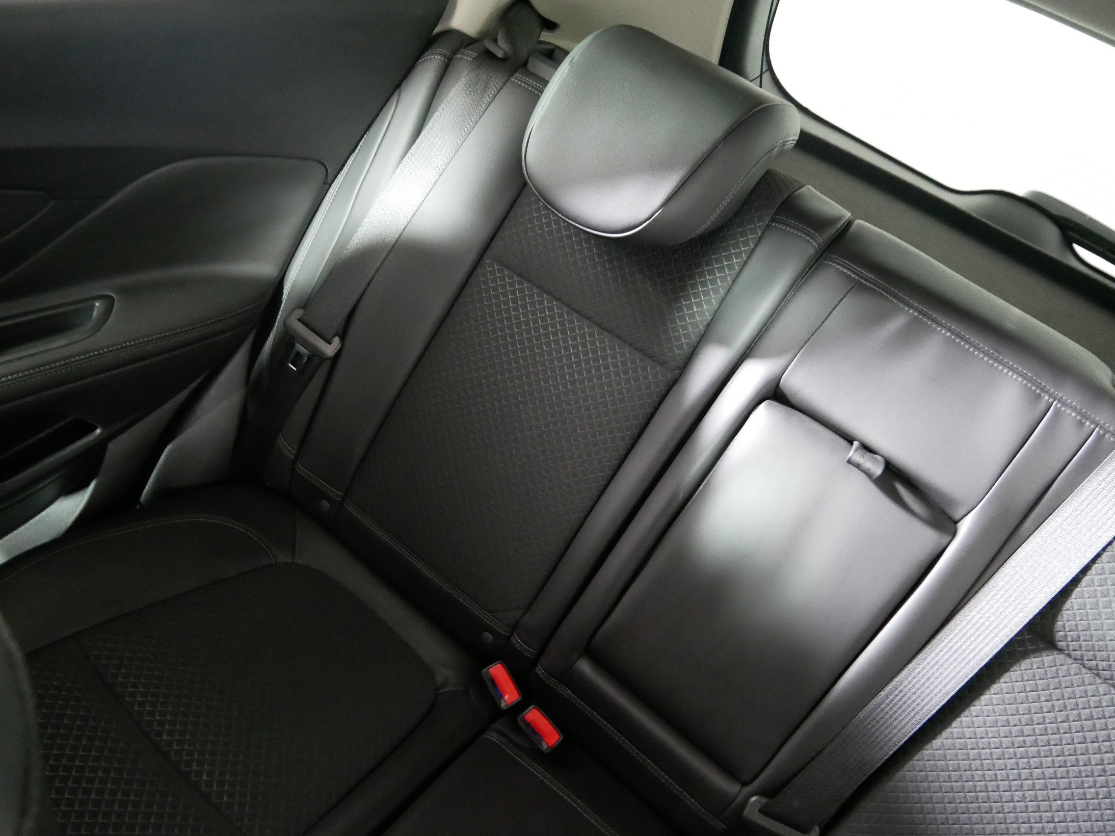 Used 2022 Buick Encore Preferred w/ Safety Package image 12