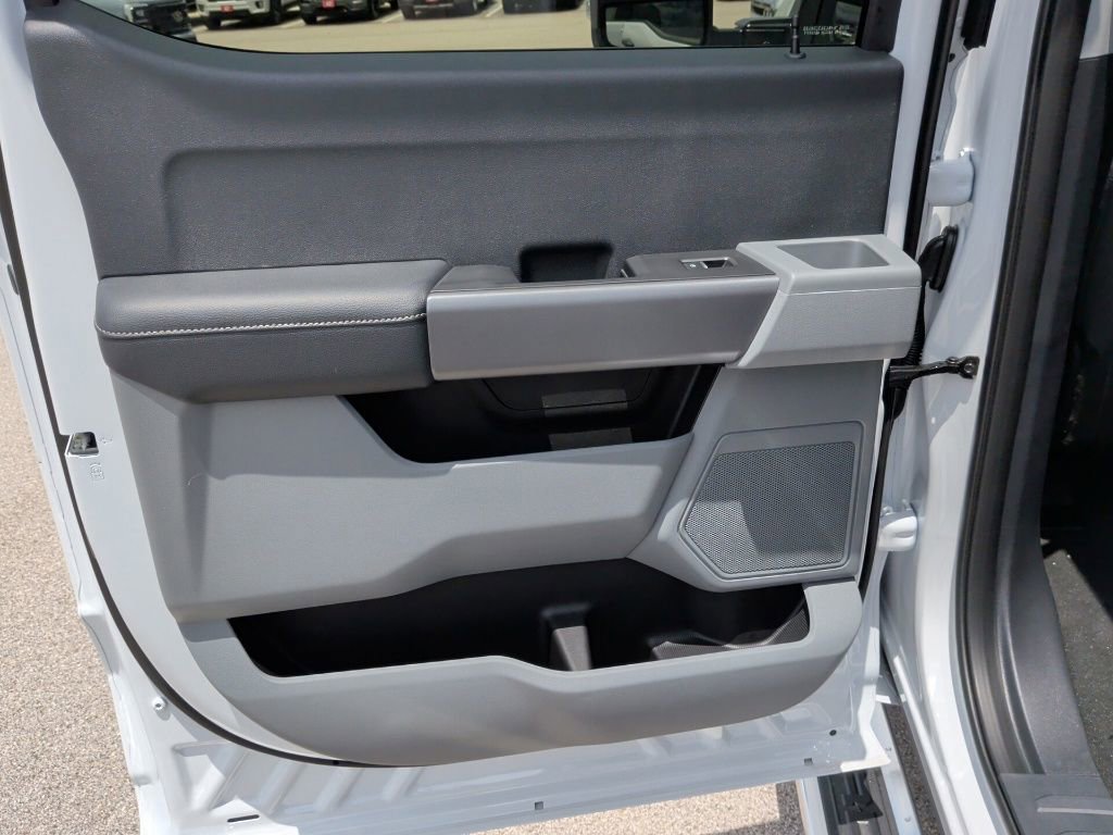 New 2026 Ford F250 XLT AWD/4WD image 30