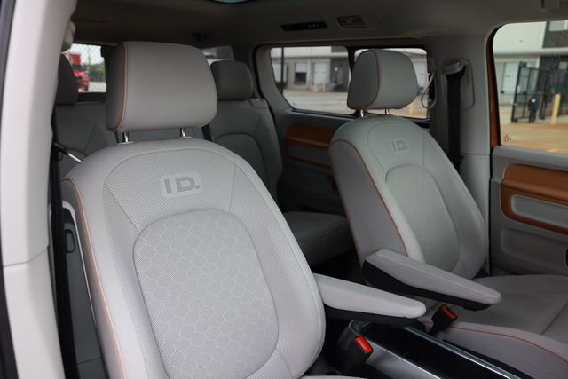 Used 2025 Volkswagen ID. Buzz 1st Edition RWD image 21