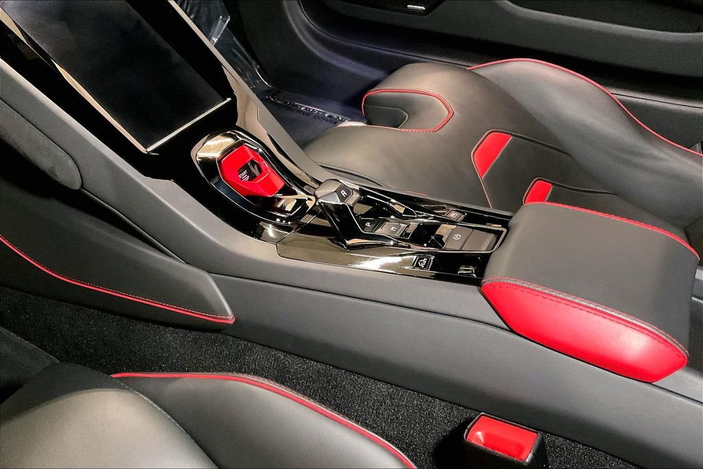 Used 2022 Lamborghini Huracan EVO image 12