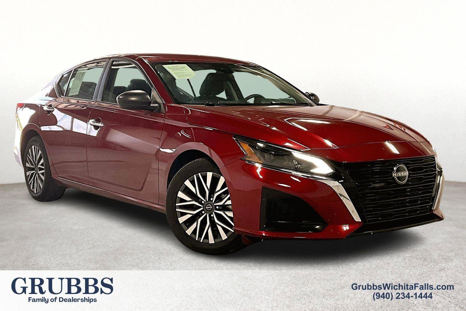 Used 2024 Nissan Altima 2.5 SV