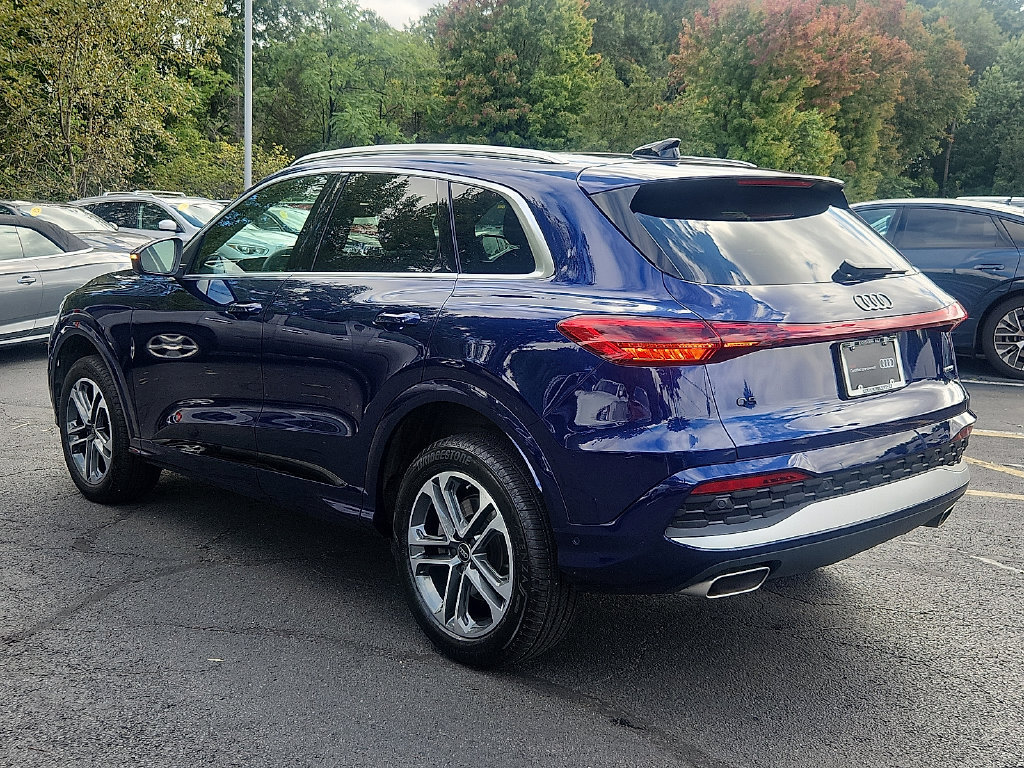 Certified 2025 Audi Q5 Premium w/ Convenience Package AWD/4WD image 10