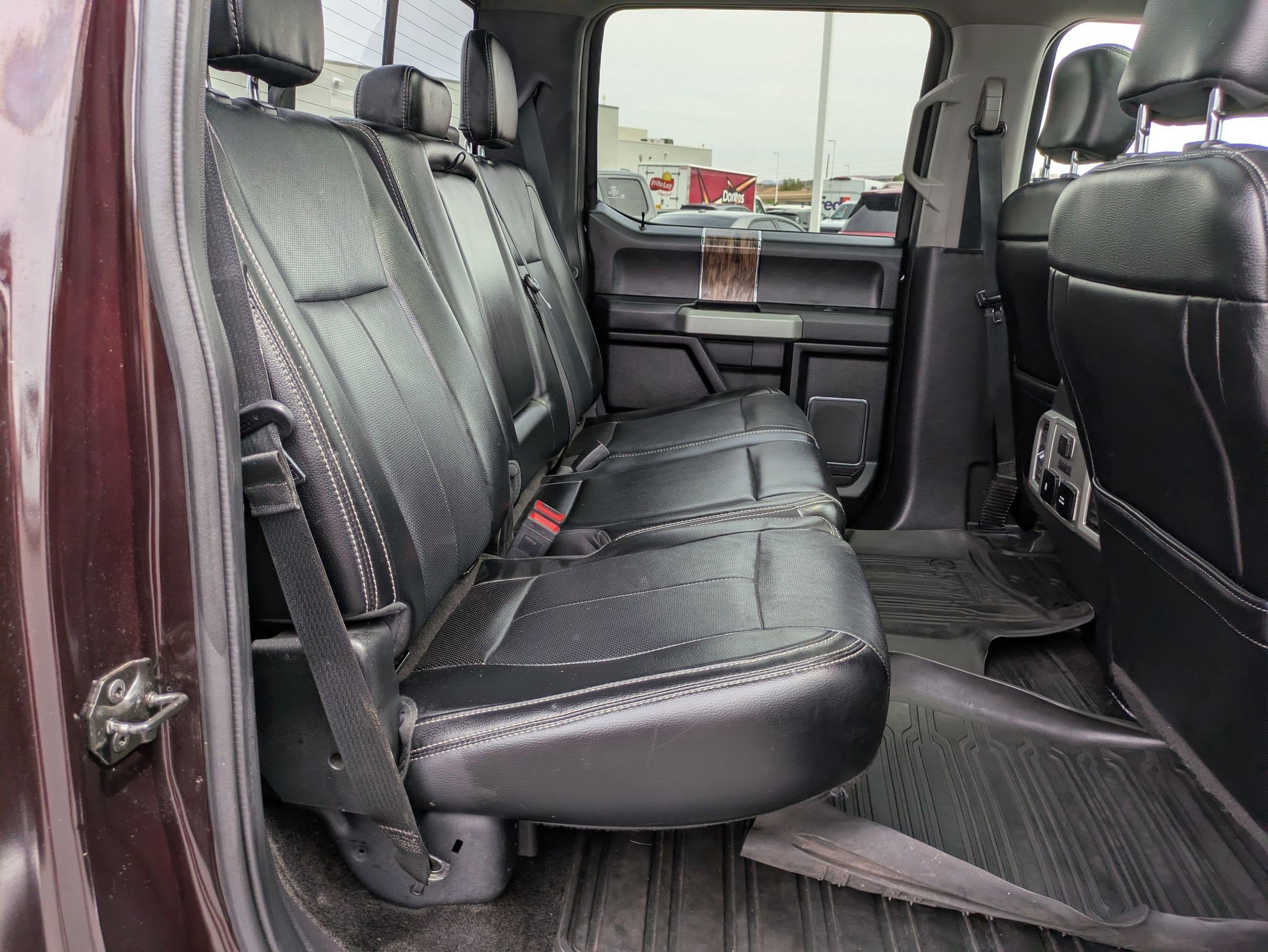 Used 2018 Ford F150 Lariat w/ Equipment Group 502A Luxury image 30