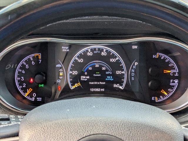 Used 2015 Jeep Grand Cherokee Overland image 3