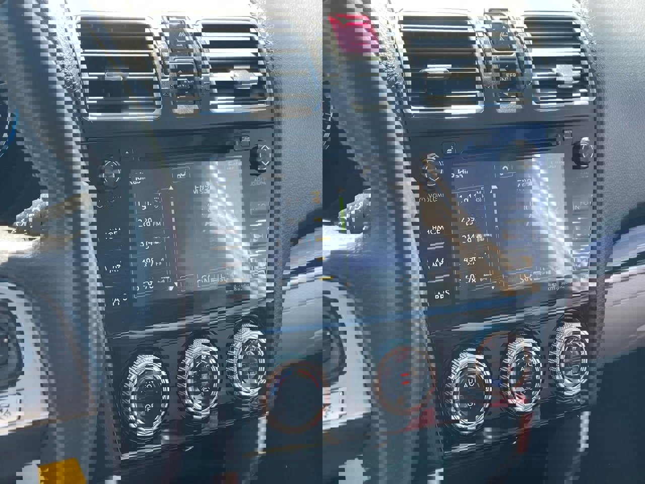 Used 2017 Subaru Forester 2.5i Limited image 6