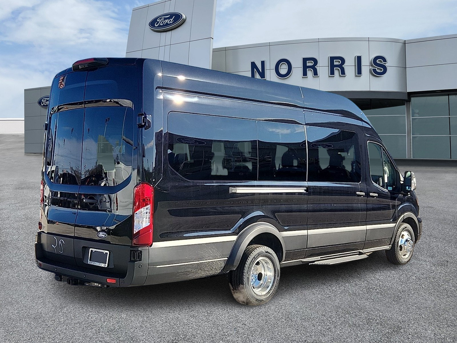 New 2026 Ford Transit 350 XLT AWD/4WD image 4