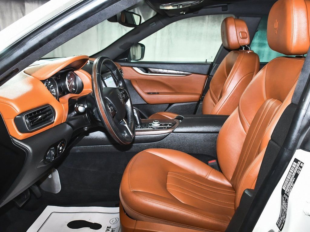 Used 2021 Maserati Levante image 44