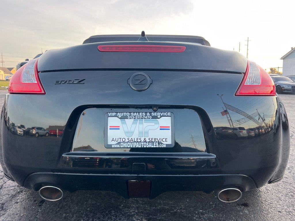 Used 2012 Nissan 370Z Roadster image 6