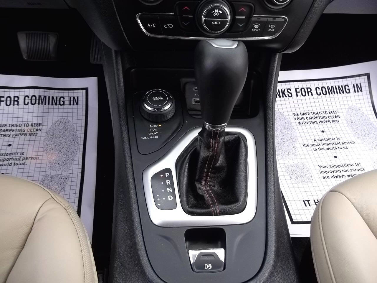 Used 2016 Jeep Cherokee Limited w/ Trailer Tow Group image 28