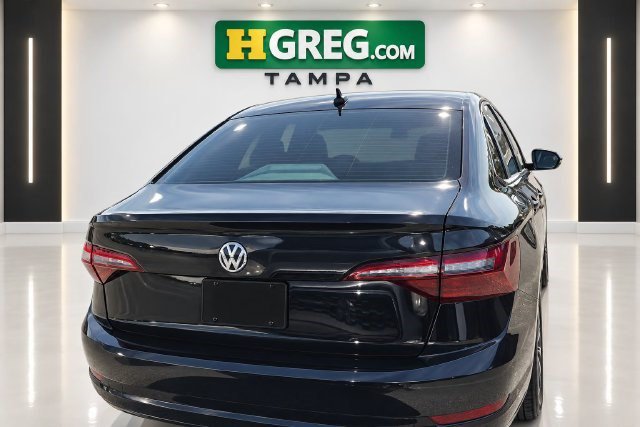 Used 2021 Volkswagen Jetta SE FWD image 8