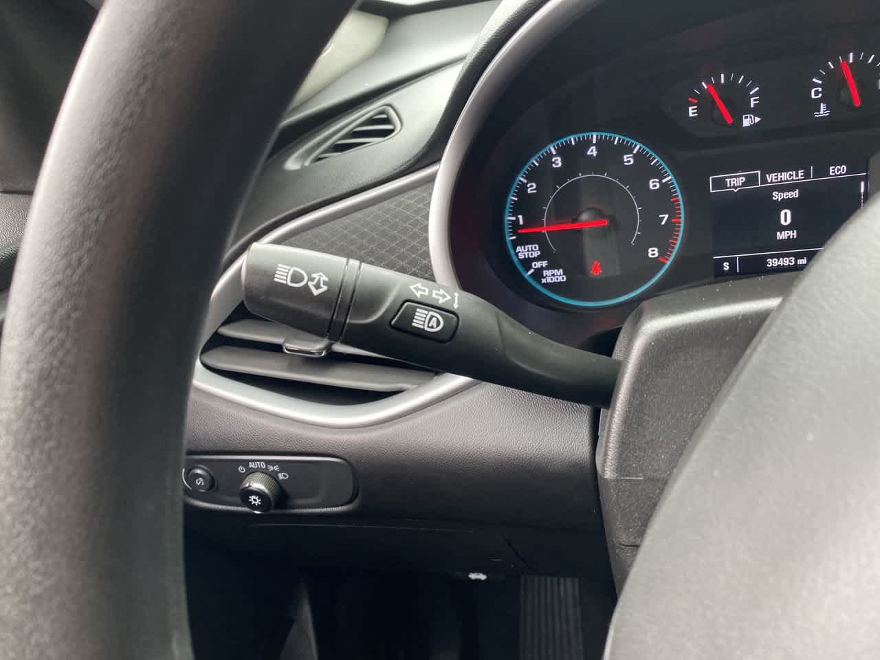 Used 2025 Chevrolet Malibu LT FWD image 23