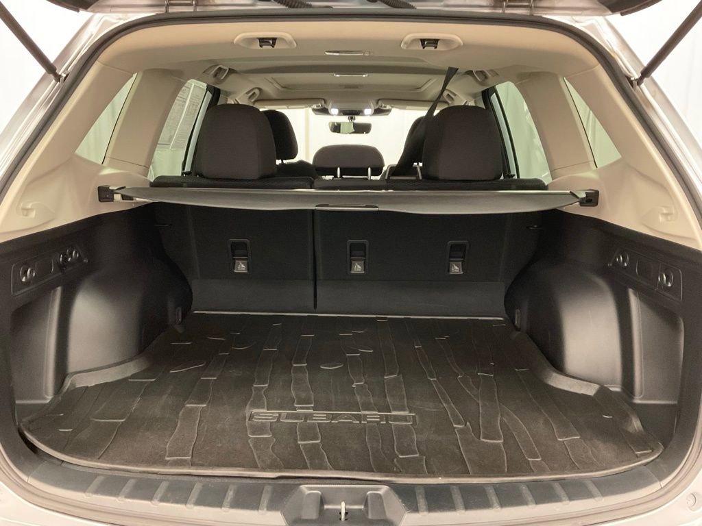 Used 2023 Subaru Forester Premium image 9