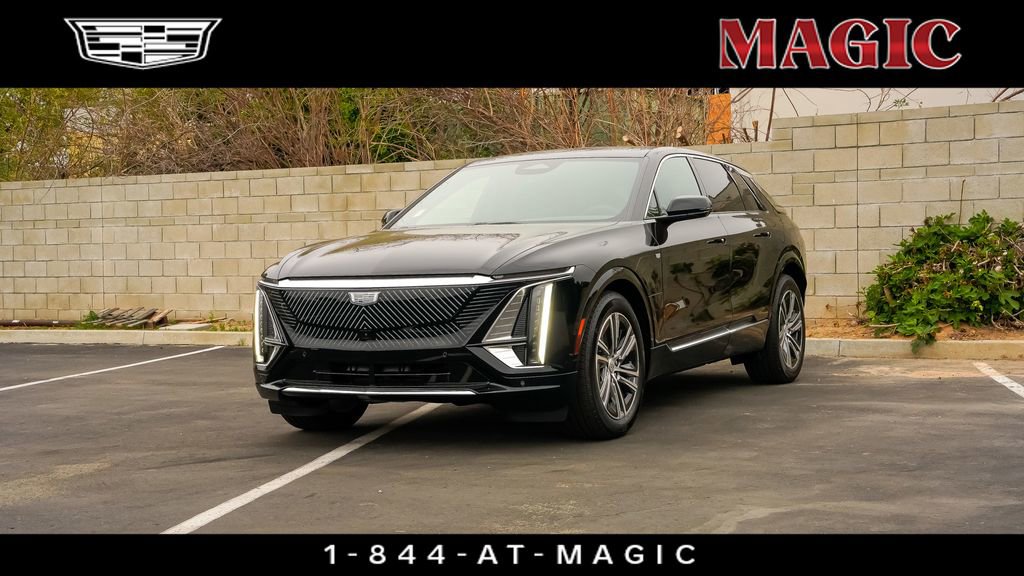 New 2025 Cadillac Lyriq Luxury
