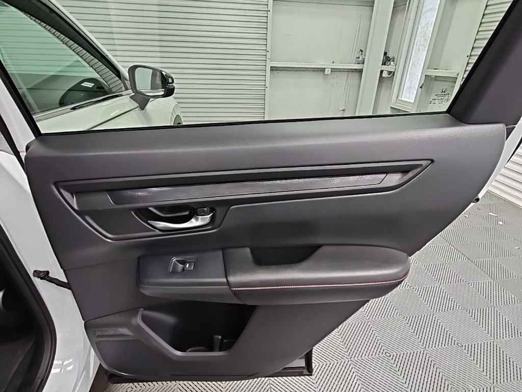 Used 2023 Honda CR-V Sport image 33