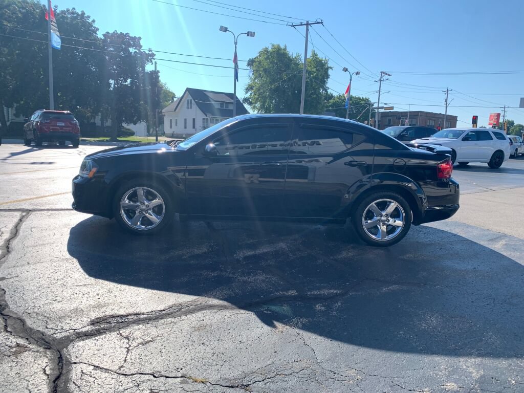 Used 2013 Dodge Avenger SXT w/ Rallye Appearance Group FWD image 7