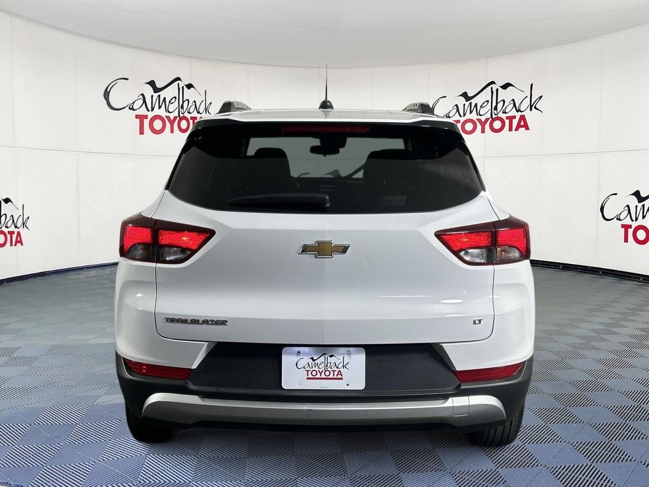 Used 2025 Chevrolet TrailBlazer LT FWD image 7