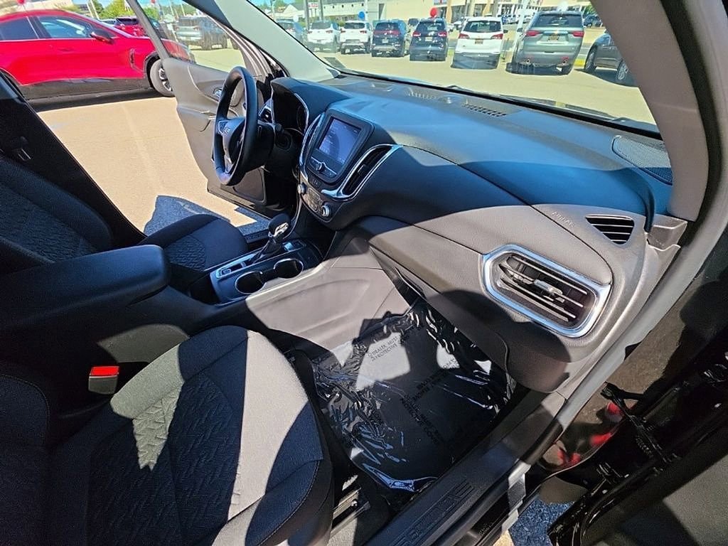 Used 2024 Chevrolet Equinox LT AWD/4WD image 29