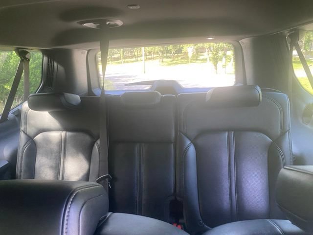Used 2024 Jeep Wagoneer L Series II w/ Flexible Seating Group RWD image 12