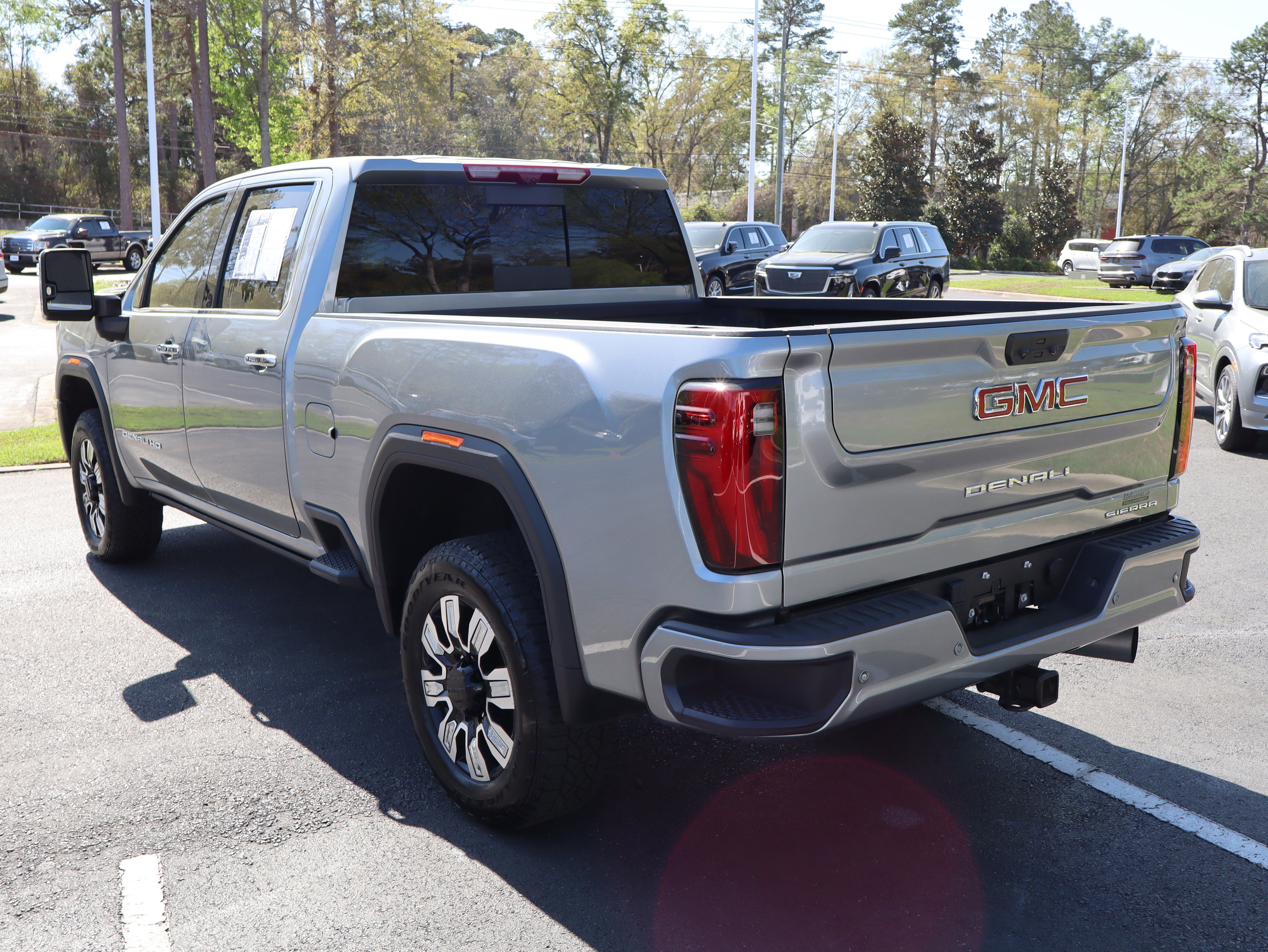 Used 2025 GMC Sierra 2500 Denali w/ Denali Reserve Package image 7
