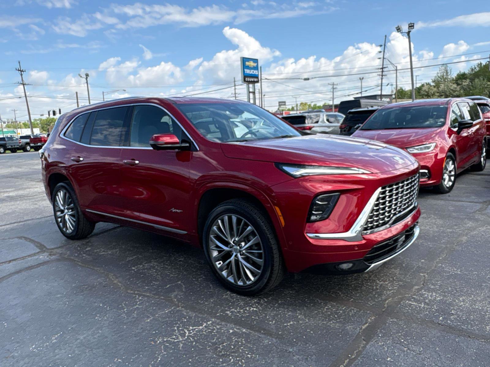 Used 2025 Buick Enclave Avenir w/ Super Cruise Package AWD/4WD image 7
