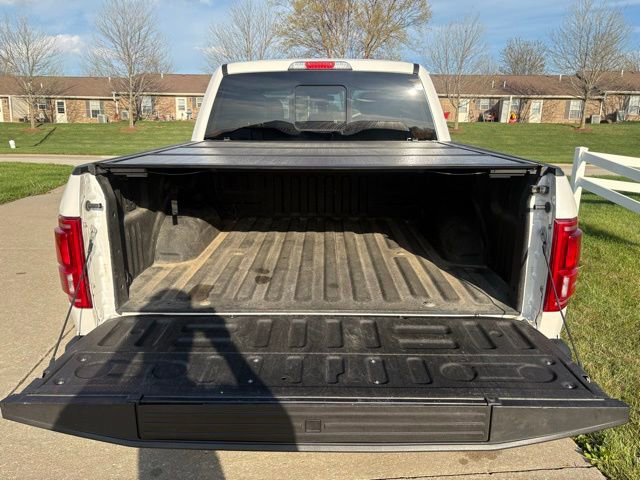 Used 2015 Ford F150 Platinum w/ Equipment Group 701A Luxury AWD/4WD image 7