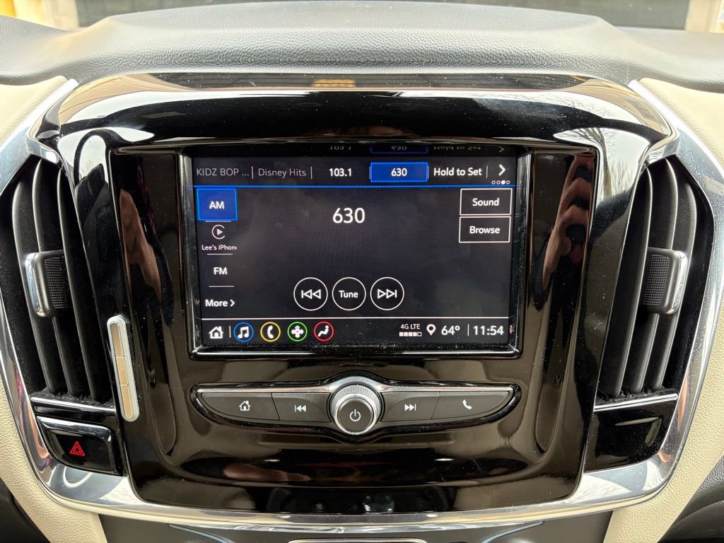 Used 2023 Chevrolet Traverse LS image 31