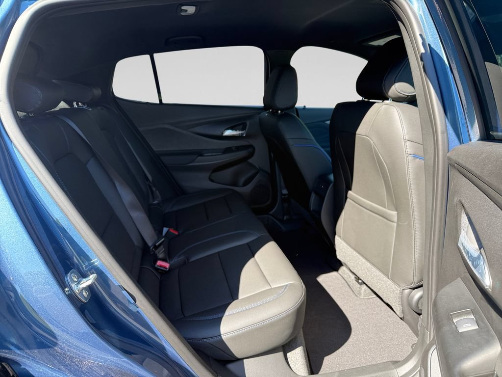 New 2026 Buick Envista Sport Touring w/ Convenience I Package FWD image 18